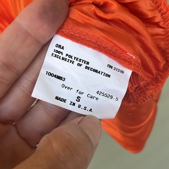 Gorgeous iz Byer California Bright orange dressy tank - Picture 5 of 12